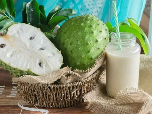 Soursop Juice: 6 Amazing Benefits And Nutrition