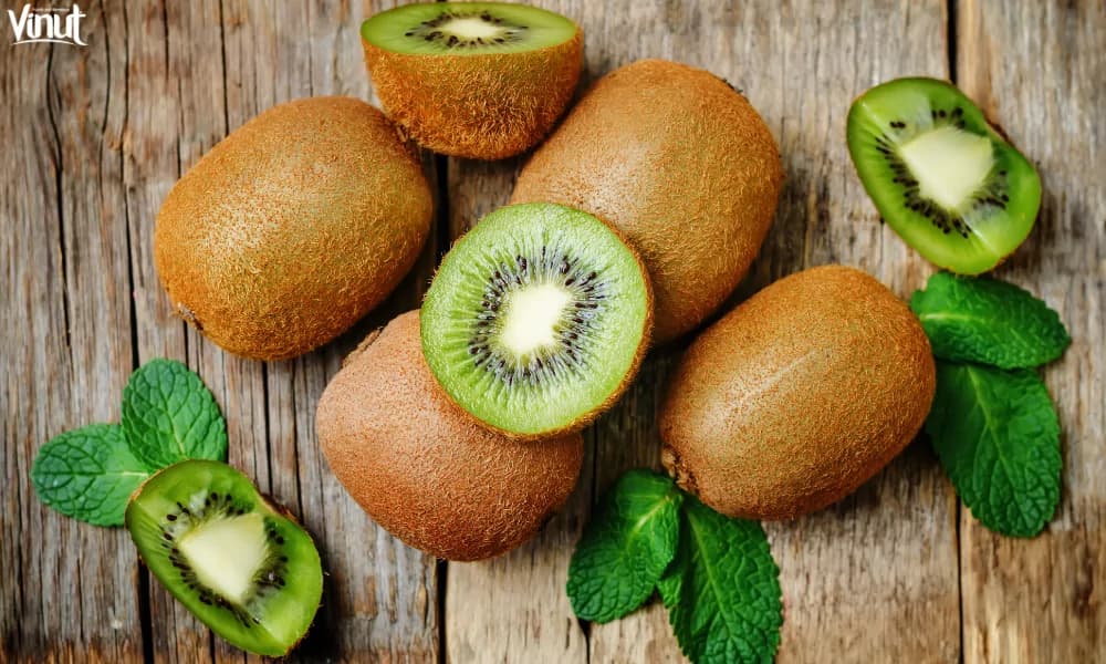 The Kiwi Fruit: Nature’s Green Jewel and 4 Outstanding Nutritional Benifits