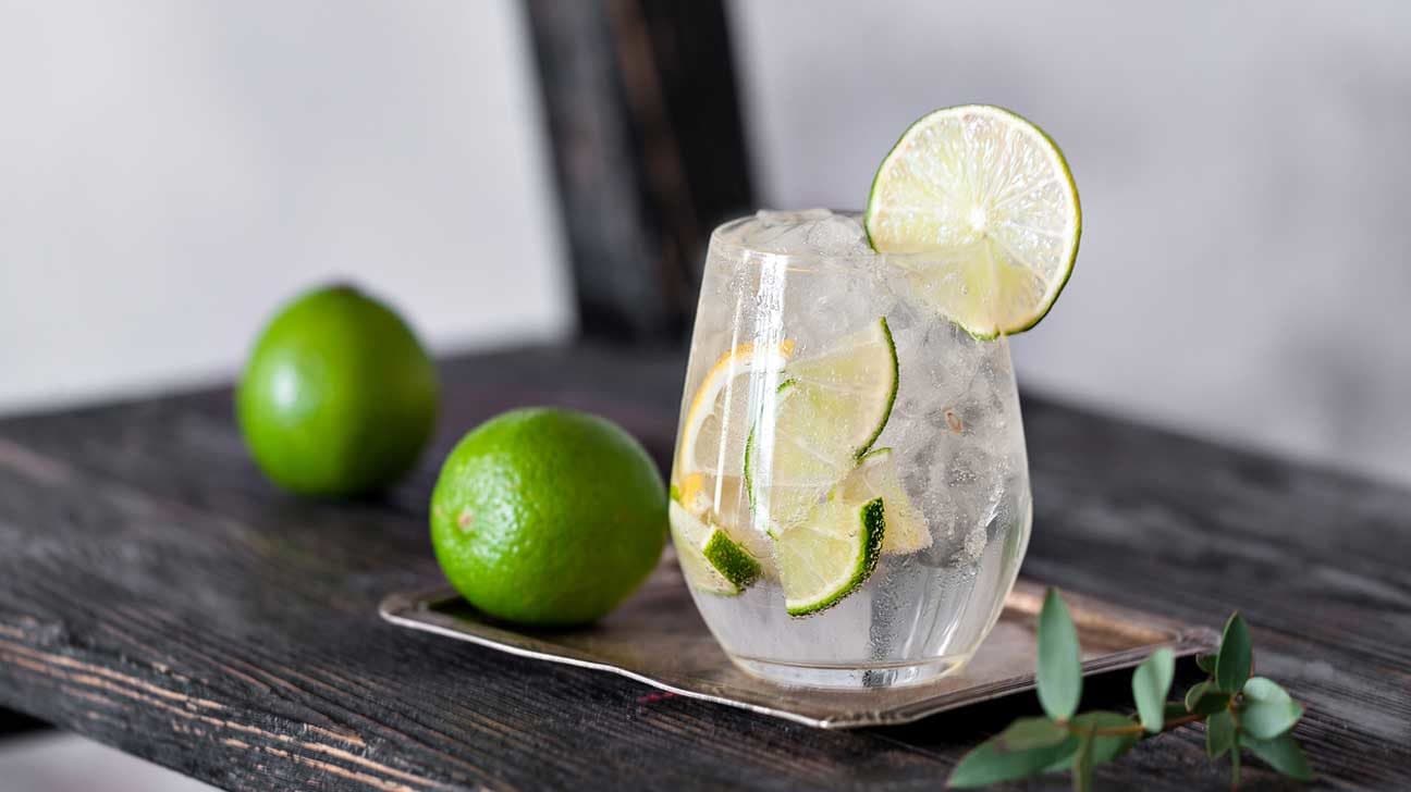 What's the Difference Between Club Soda, Seltzer, Sparkling, and Tonic Water?
