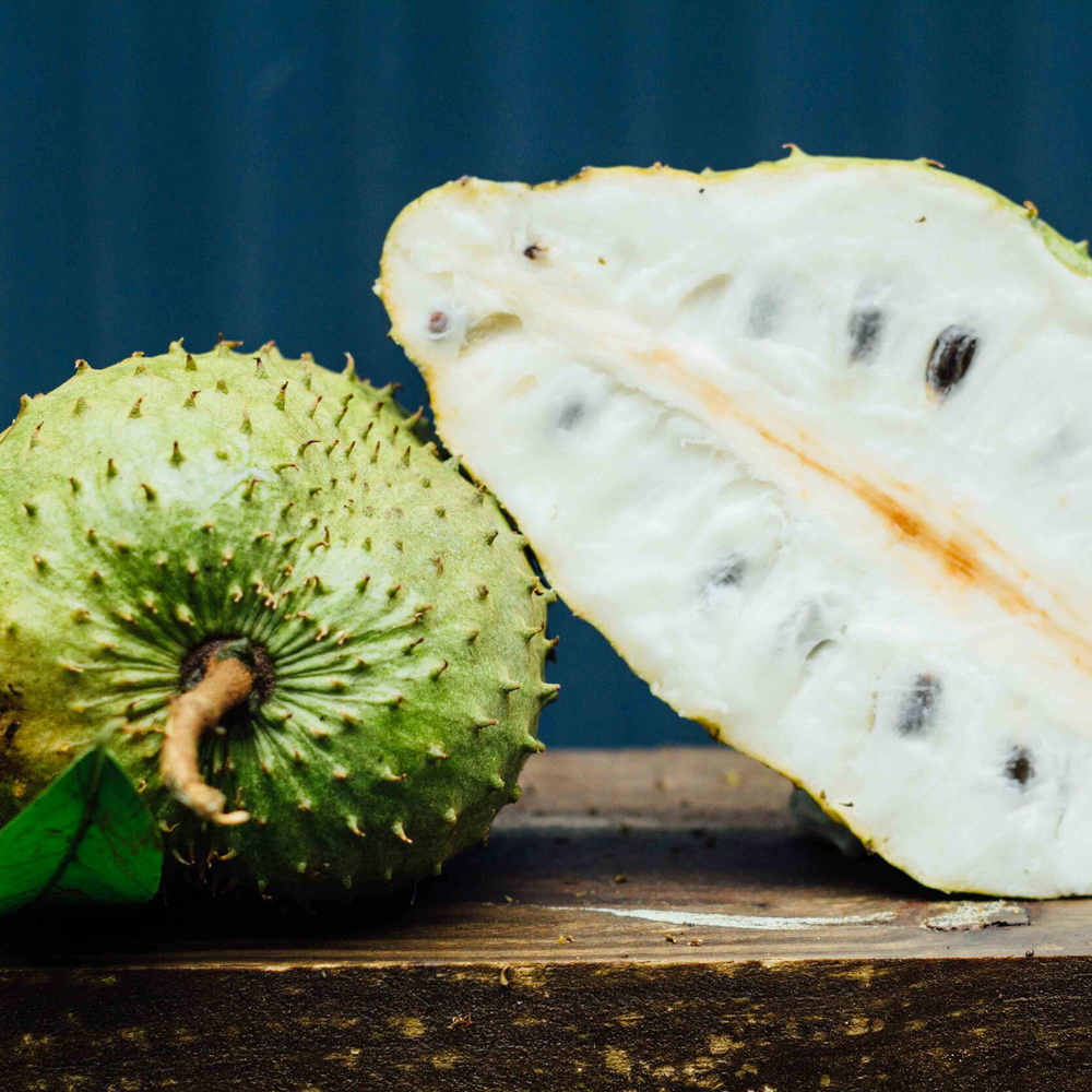 16.9 fl oz Vinut 100% NFC Soursop Juice Drink (No Sugar Added)