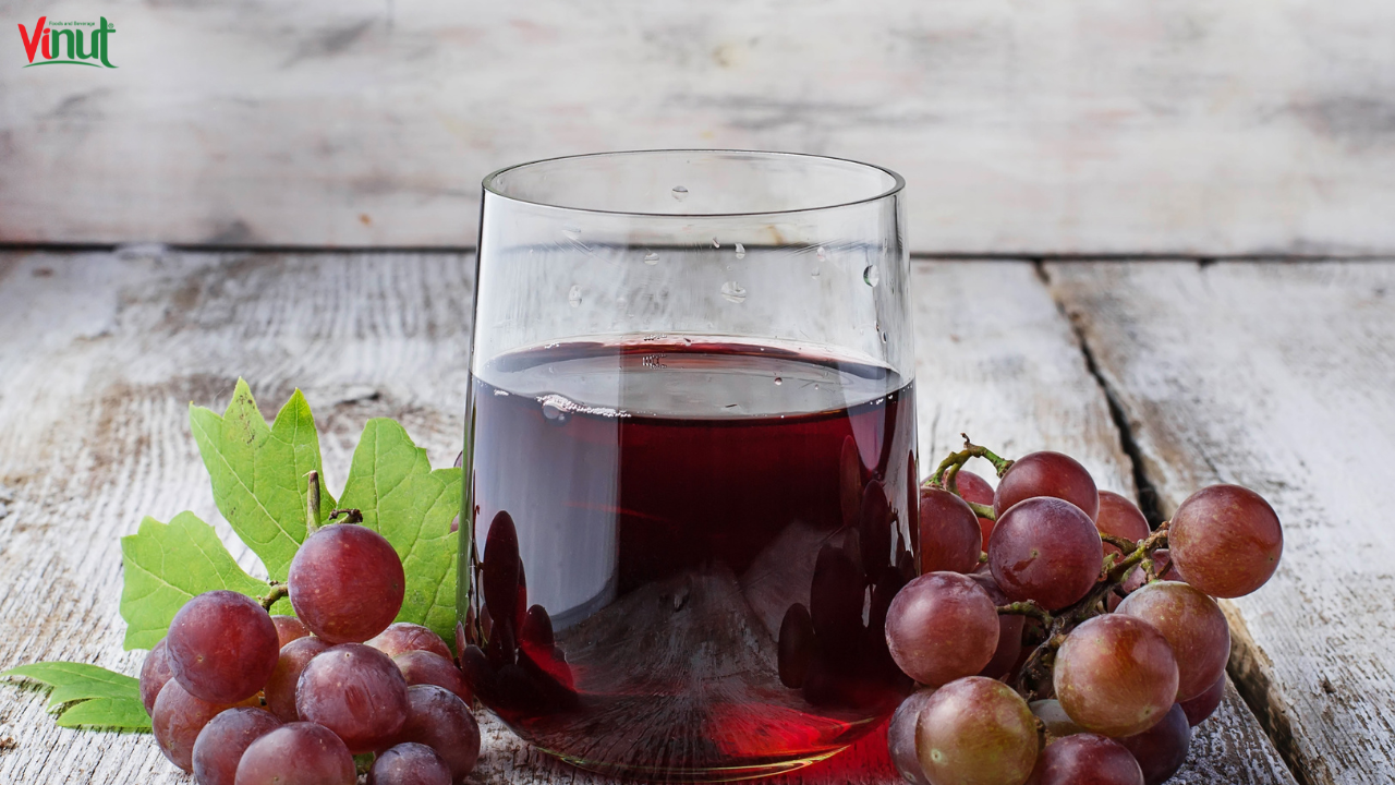 VINUT_How to Incorporate Red Grape Juice into Your Diet