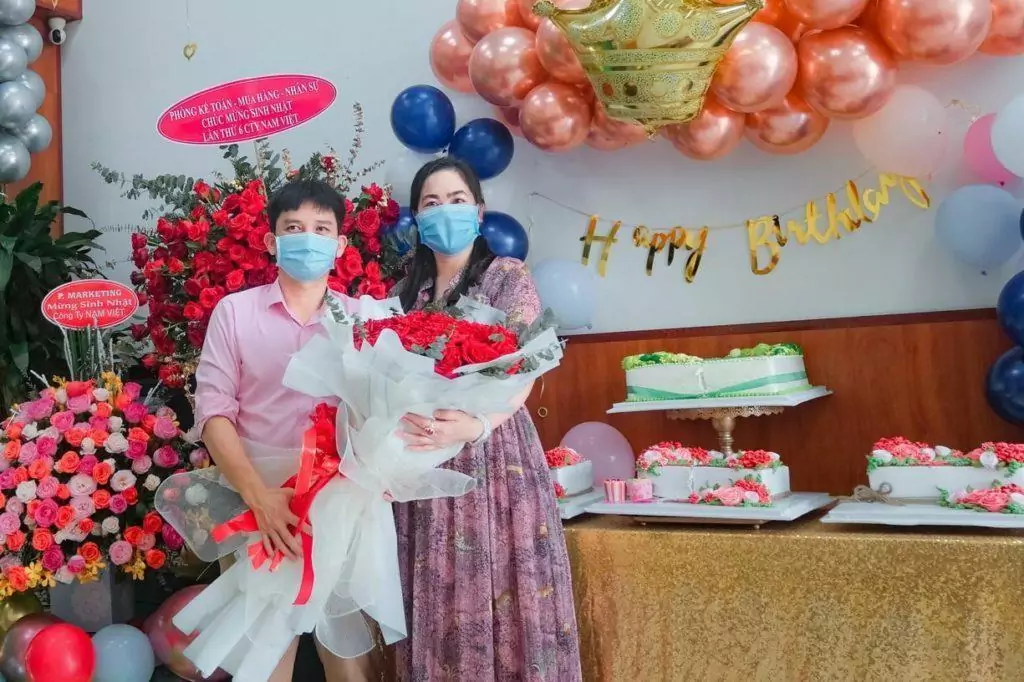 6th YEAR ANNIVERSARY 22