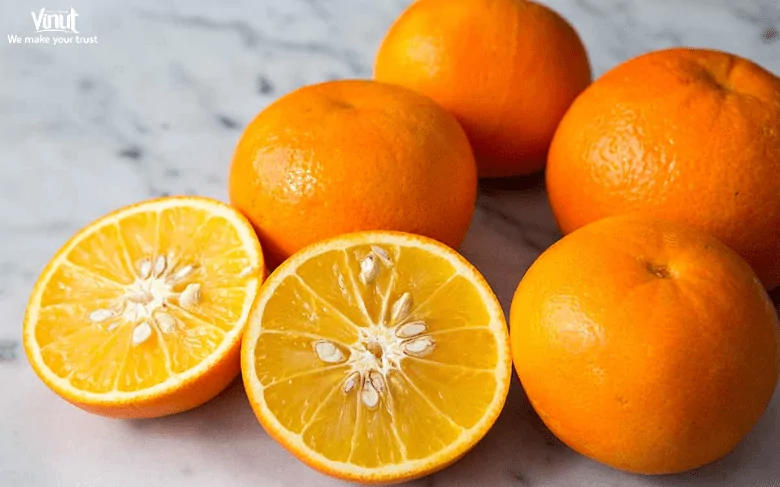 Exploring the World's Top 10 Popular Fruits 5 VINUT_Oranges