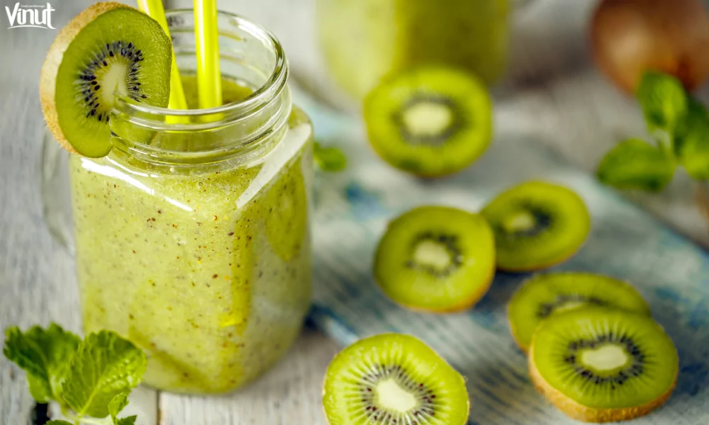The Kiwi Fruit: Nature's Green Jewel and 4 Outstanding Nutritional Benifits 8 VINUT_Smoothie Sensation