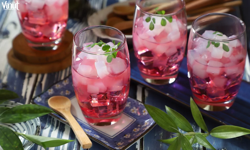 Exploring the Diversity of Ramadan Drinks: A Flavorful Journey 3 VINUT_Innovative Twists: Modern Takes on Time-Honored Classics