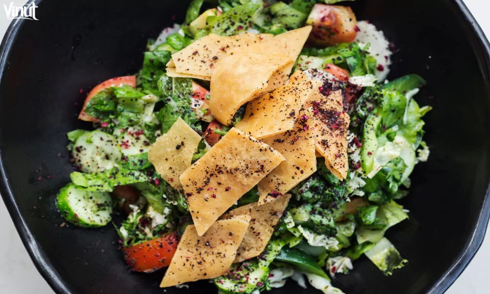 15 Best Ramadan Beverages and Foods 11 VINUT_Fattoush and Tabouleh