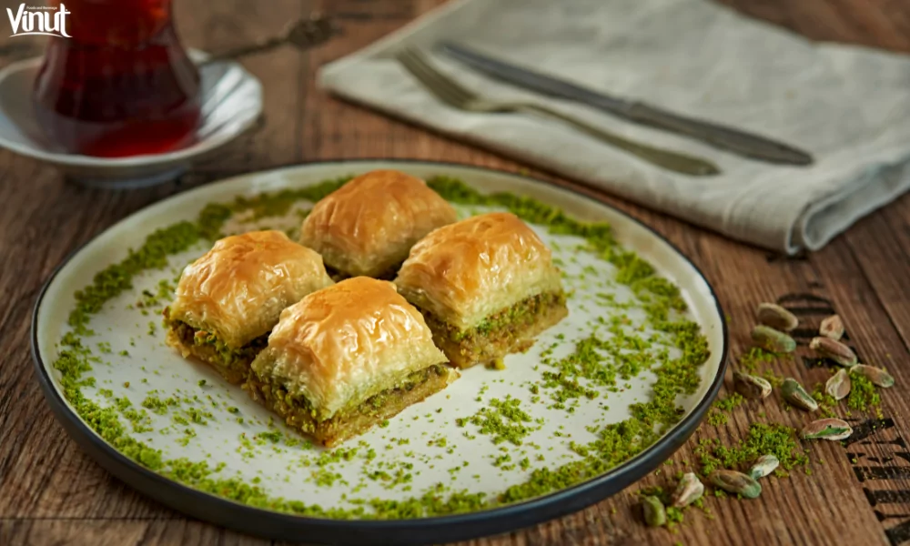 15 Best Ramadan Beverages and Foods 12 VINUT_Baklava