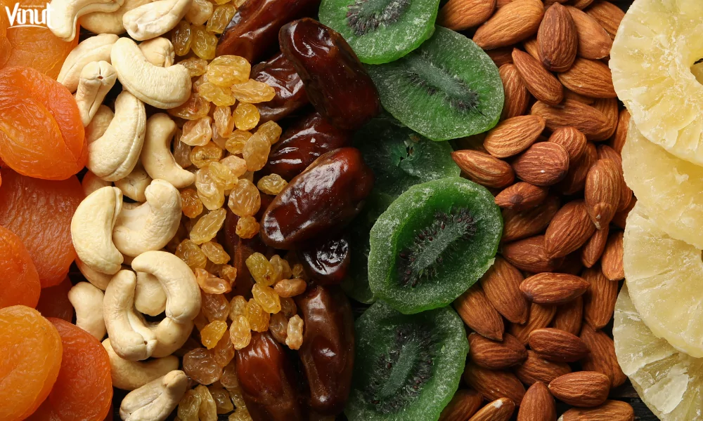 15 Best Ramadan Beverages and Foods 14 VINUT_Dates and Dry Fruits