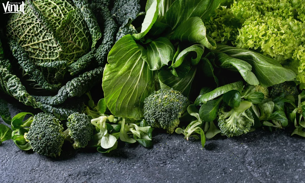 Green Smoothies: Homemade Delicious Recipes 2 VINUT_Unleashing the Power of Greens: Key Ingredients for Vibrant Green Smoothies