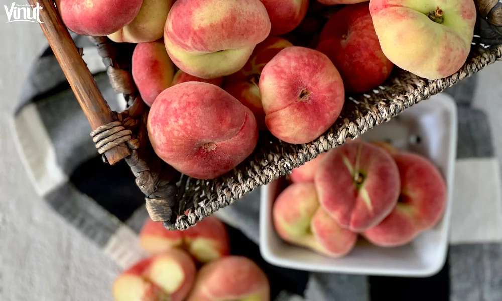 Peaches: A Juicy Fruit for Every Season 4 VINUT_Donut Peach