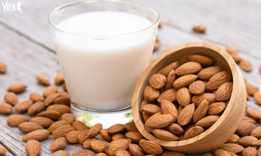 Green Smoothies: Homemade Delicious Recipes 4 VINUT_Liquid Base