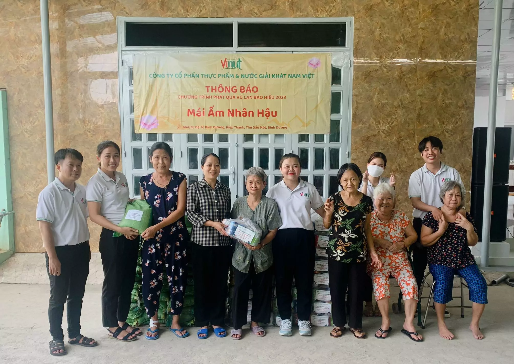 Nam Viet Company Gives 6,000 Gifts to People in Difficult Situations in Vu Lan Festival 1 Nam Viet Company Gives 6,000 Gifts to People in Difficult Situations in Vu Lan Festival