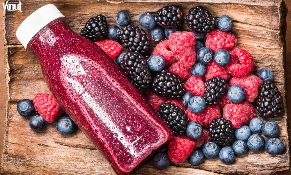 Top 5 Juice for Diet: A Comprehensive Guide to Harnessing Nature's Elixir for Weight Loss 15 VINUT_Berry Blast Juice