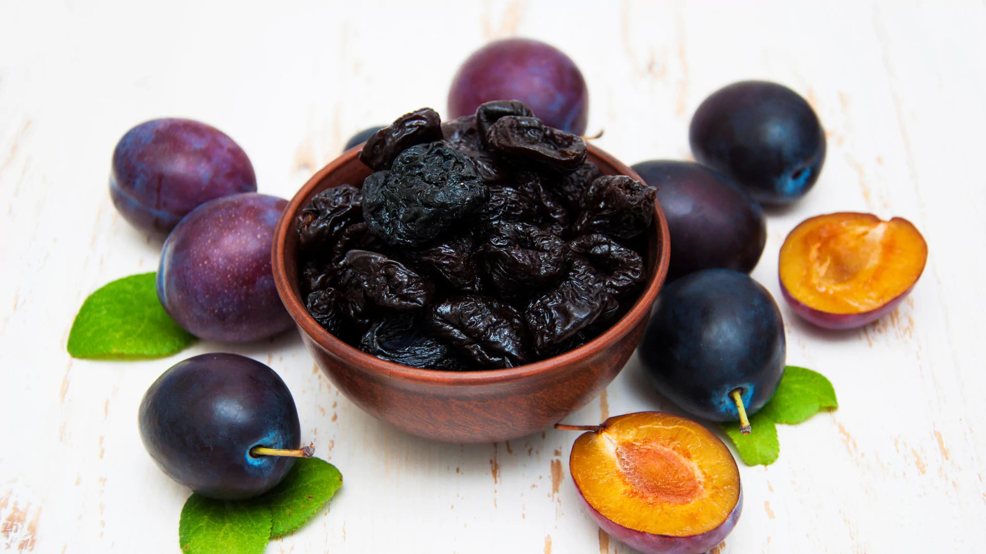 Prune Juice Benefits A Nutrient-Rich Addition to Your Diet 2 chrishallow