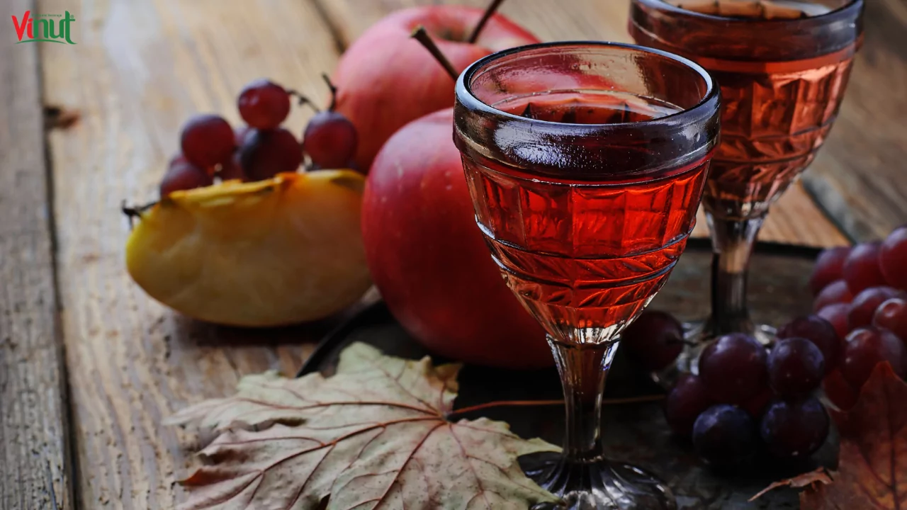 Top 6 Tasty Juice Drinks for Christmas 17 website 4 3