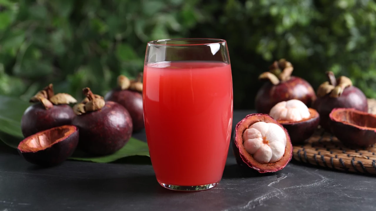 Mangosteen Juice vs Other Superfruit Juices: Which One Wins? 13 VINUT_ Antioxidant Power: What Does the Research Say?