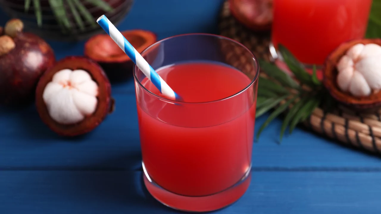 Mangosteen Juice vs Other Superfruit Juices: Which One Wins? 15 VINUT_Availability and Cost