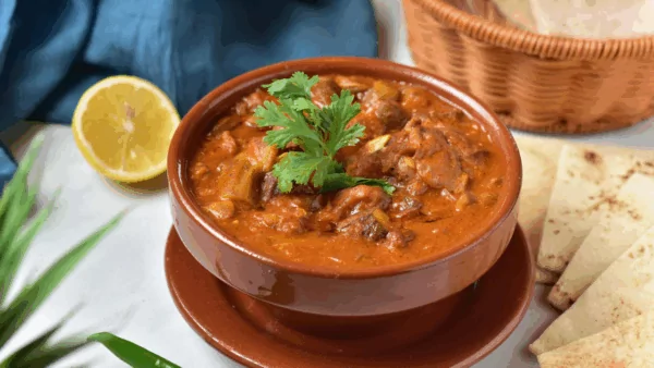 The Ultimate Guide to Coconut Milk: Benefits and Uses 24 VINUT_Curries and Soups